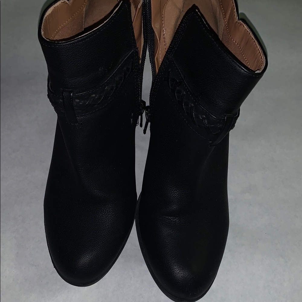 Indigo Black Ankle Booties with Suede Finish